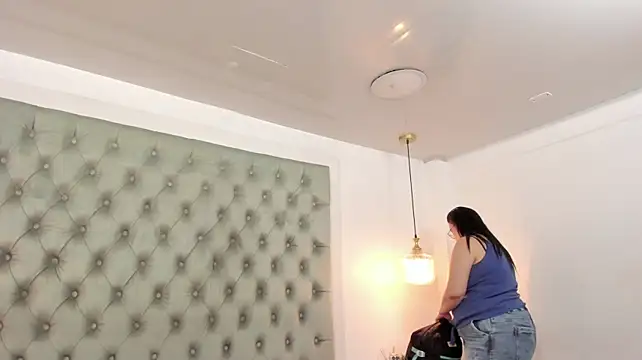 XXX chat uživo modela anette_cooper