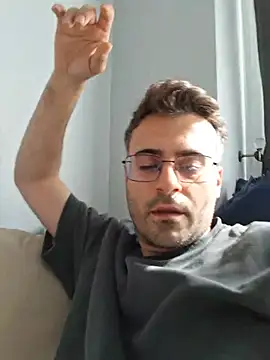 HugeTurkishCock 现场XXX聊天