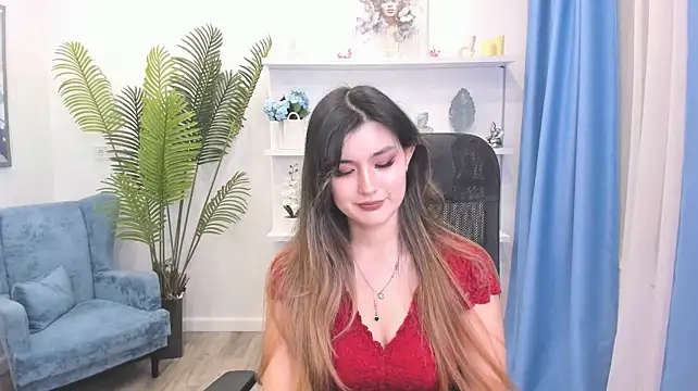 AnneTLi Adlı Modelin Canlı XXX Sohbeti
