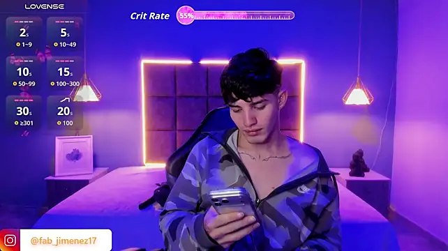 Онлайн чат XXX AlejooTwink
