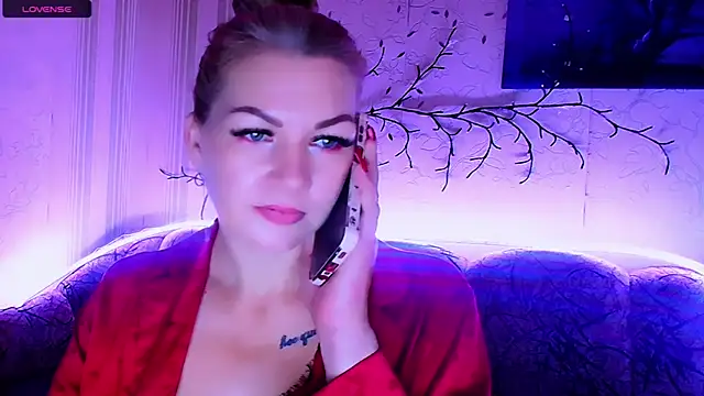 Baddy_Girl_ Live XXX-Chat