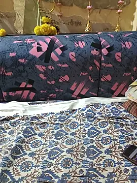 Tridha_2's Live XXX Chat