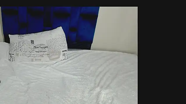 Curveysinaa 라이브 XXX  채팅