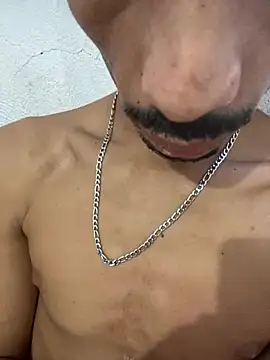 dzshbh2005 Webcam Show