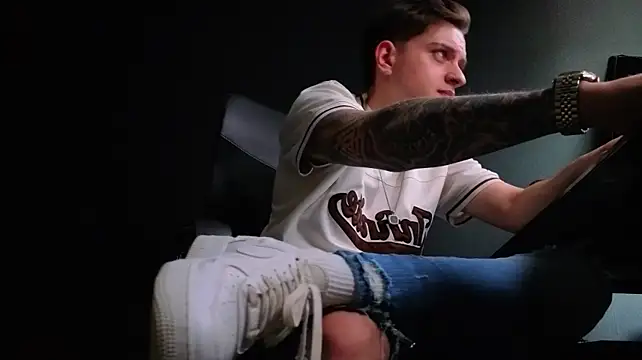 XXX chat uživo modela FelixStarkk