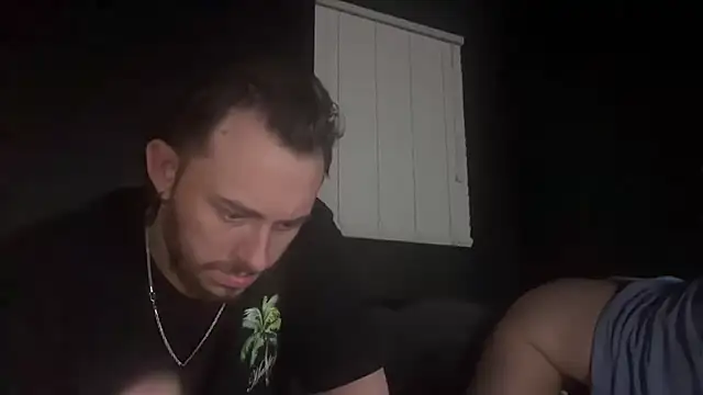 hungandcloudy – Naživo XXX chat