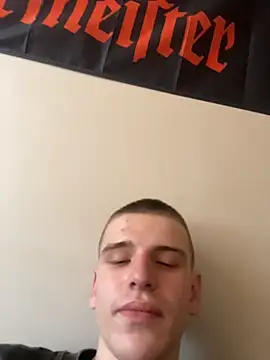 XXX chat uživo modela Lokim666