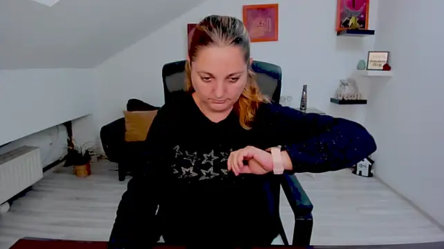 XXX chat uživo modela LollaGirl