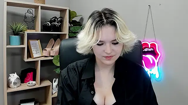 SweetLilyxo 라이브 XXX 채팅
