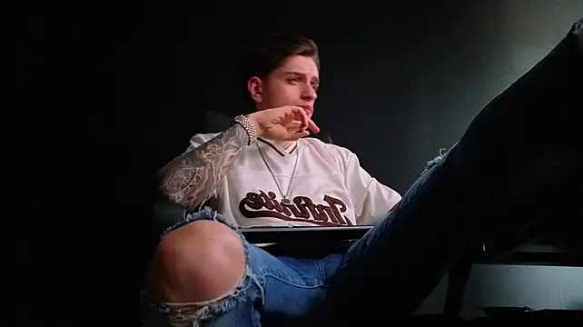 FelixStarkk Live XXX Chat