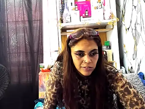 indiandesire4u69 – webcam-show