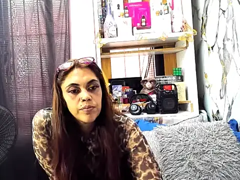 indiandesire4u69 Webcam show