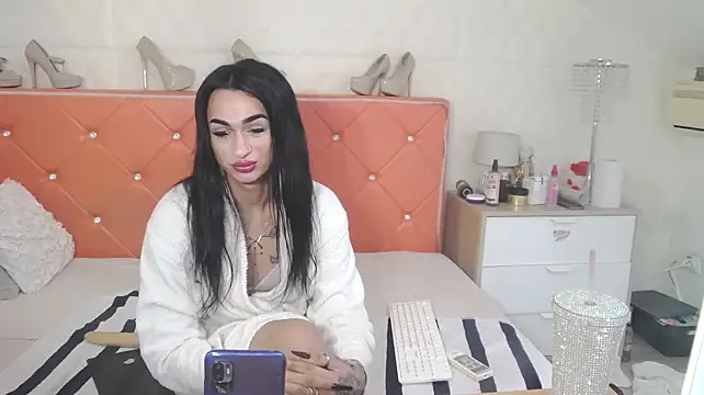 دردشة HotIris الجنسية المباشرة