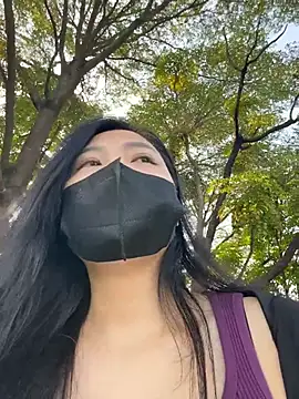 Nini_11 现场XXX聊天