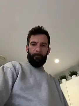 Michel_huge – Naživo XXX chat