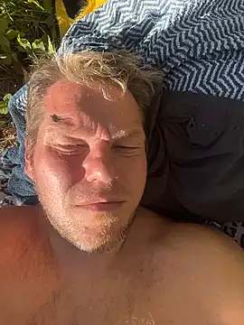 Онлайн чат XXX fetter_Daddy_Berlin