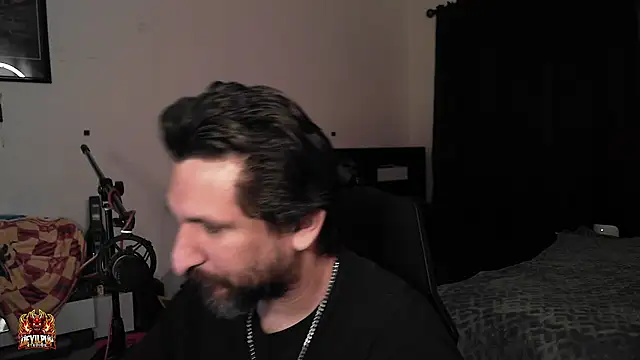 DevilPup75_ Chat XXX live
