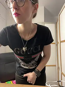 Chat XXX en directo de MartiniiSelenna