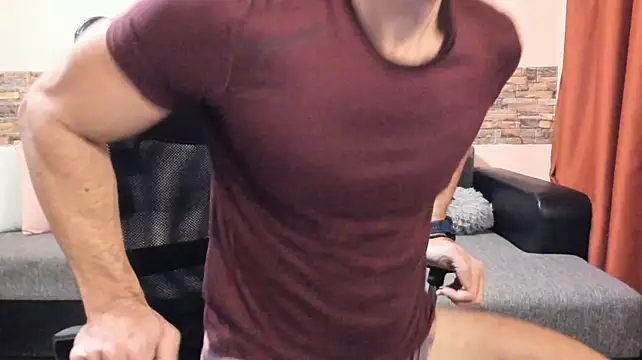 HotHunkTrainer – Naživo XXX chat