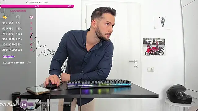 ZackFraser live XXX chat