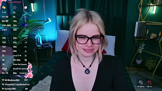 ChloeWellsのライブXXXチャット