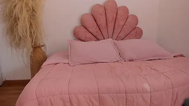 AinnaraRossen Live XXX chat