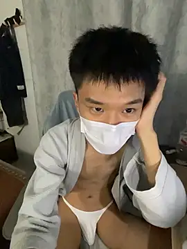Zhang_yiovo Chat XXX in diretta