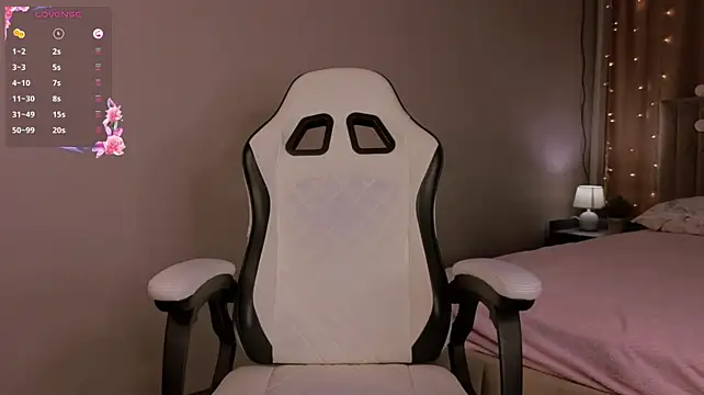TobieTeichertn Live XXX chat