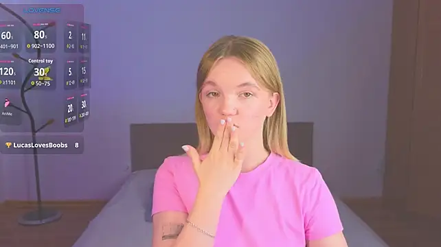 צ'אט XXX בשידור חי של StellaBunny