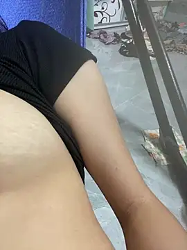 Dinny_218 Show Webcam