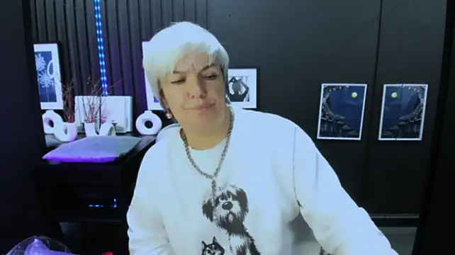 צ'אט XXX בשידור חי של CarmenSoft