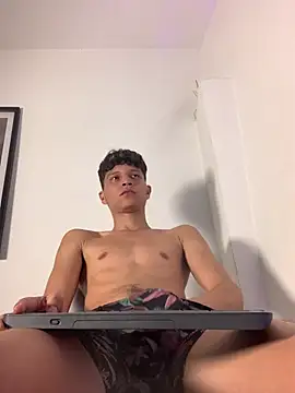 Živý XXX chat Twinkcock22