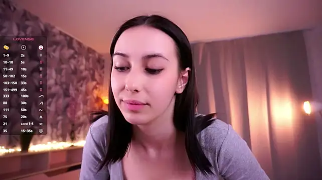 ErlineDennis' Live XXX Chat