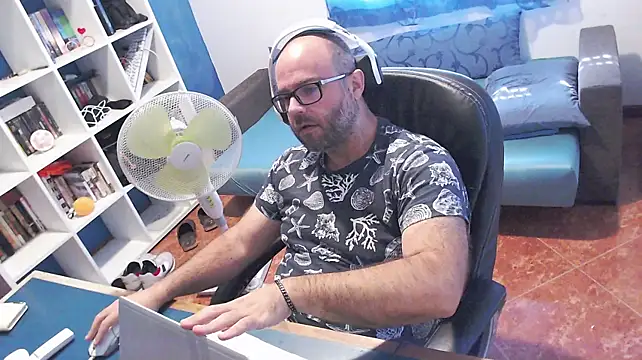 ravingr4d4's Live XXX Chat