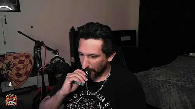 Онлайн чат XXX DevilPup75_