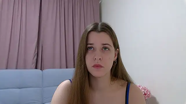 AgataAisit Adlı Modelin Canlı XXX Sohbeti