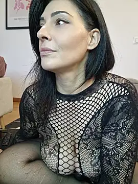 AryaSummersReal – Live XXX-chat