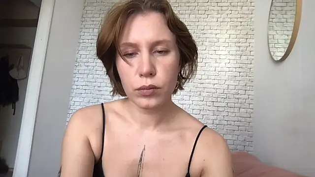 دردشة _Misha_ الجنسية المباشرة