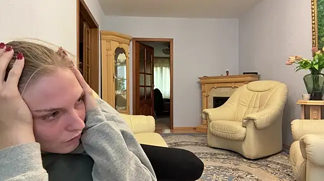XXX chat uživo modela CriseldaStarns