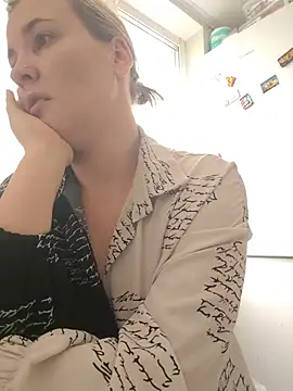 Jessie_LustのライブXXXチャット