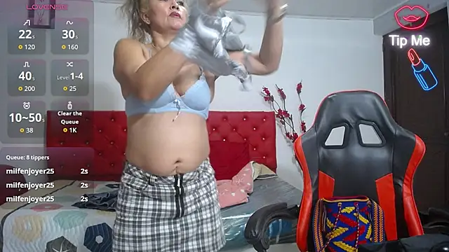 دردشة noelia_milf19 الجنسية المباشرة