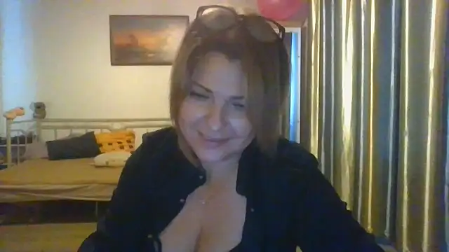 دردشة ElenaLove888 الجنسية المباشرة