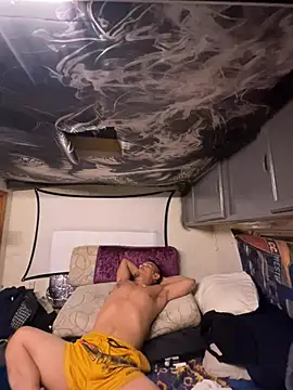 OmarSalasxh33's Live XXX Chat