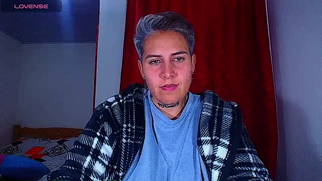 Chat +18 de Yessi_rousse ao vivo