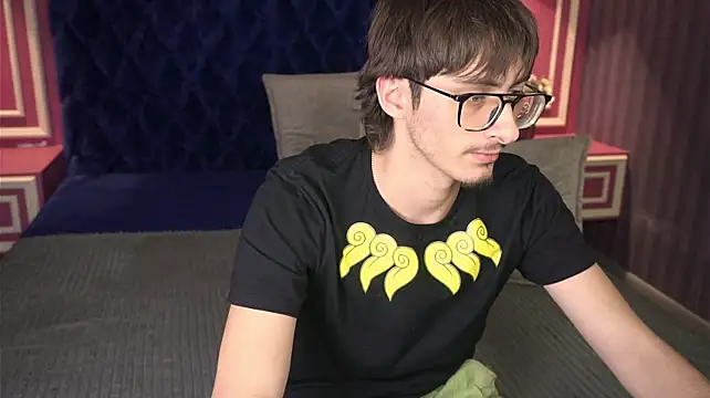 Chat +18 de RonBevs ao vivo