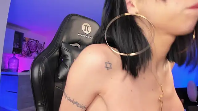 XXX chat uživo modela Marily_Daniela_