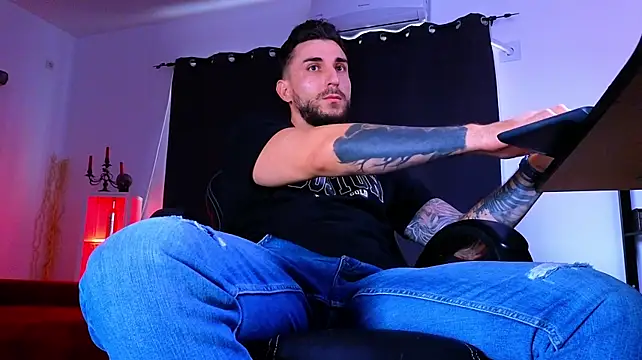 Chatroom XXX en direct de MightyAaron66