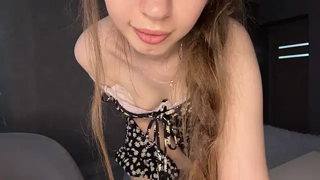 Emily_Mur_のライブXXXチャット