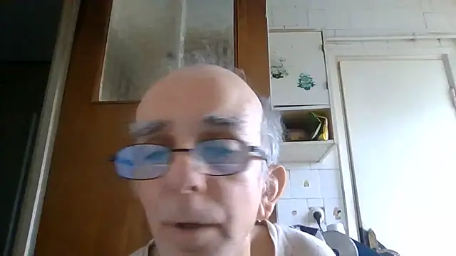 mariusica1@xh Chat XXX live