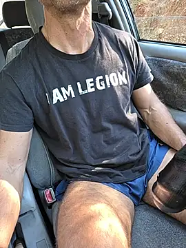 GreekGuyOutdoors' Live XXX Chat